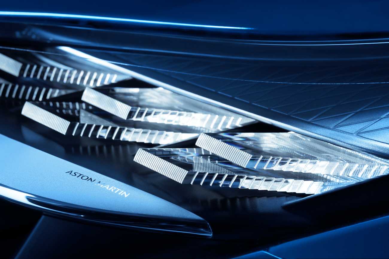 1759913378-resizecom Aston Martin